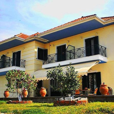 Guesthouse Bizani Neo Mpizani Екстериор снимка