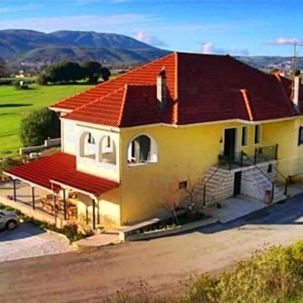 Guesthouse Bizani Neo Mpizani Екстериор снимка